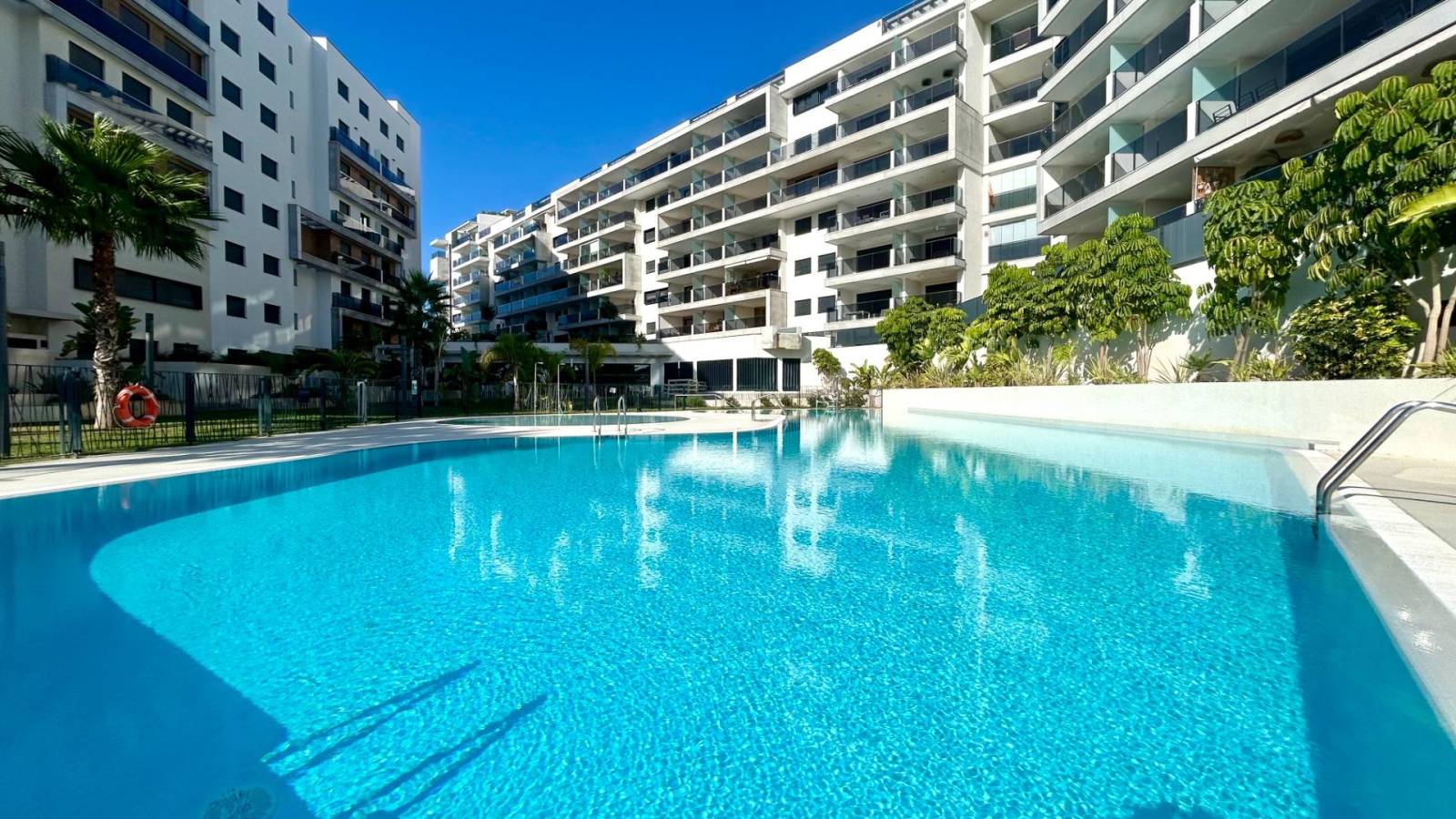 Odsprzedaż - Apartament - Dehesa de campoamor - 