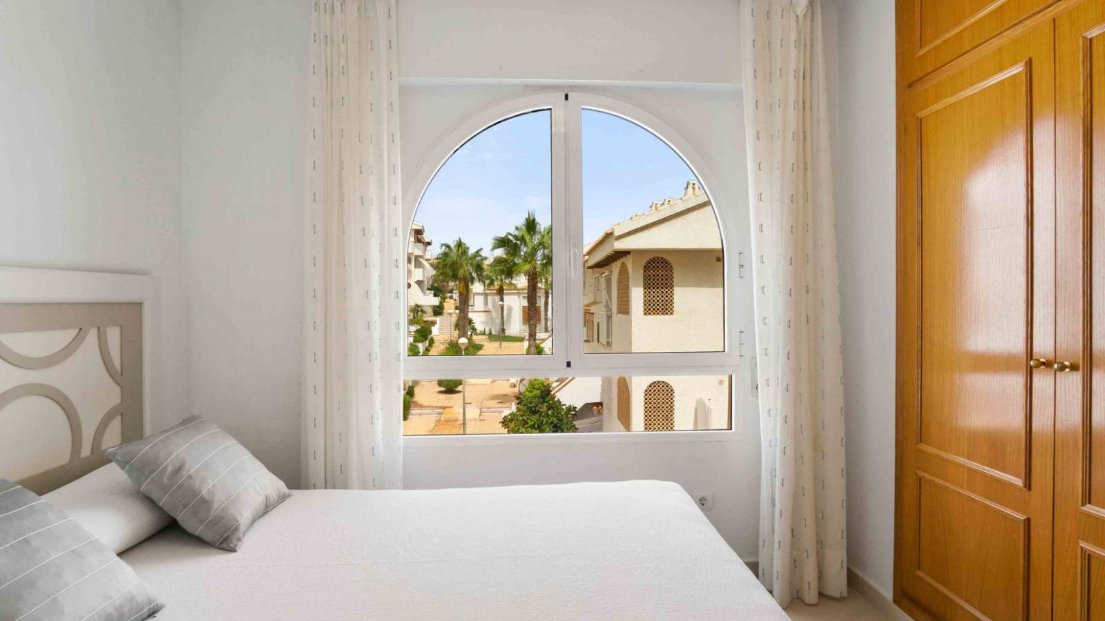 Odsprzedaż - Apartament - Orihuela Costa - Campoamor