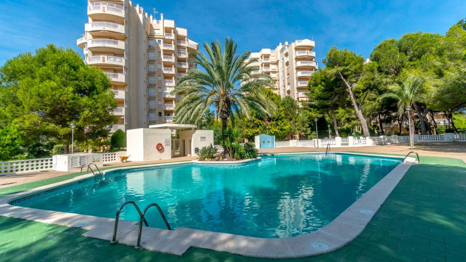 Odsprzedaż - Apartament - Orihuela Costa - Campoamor