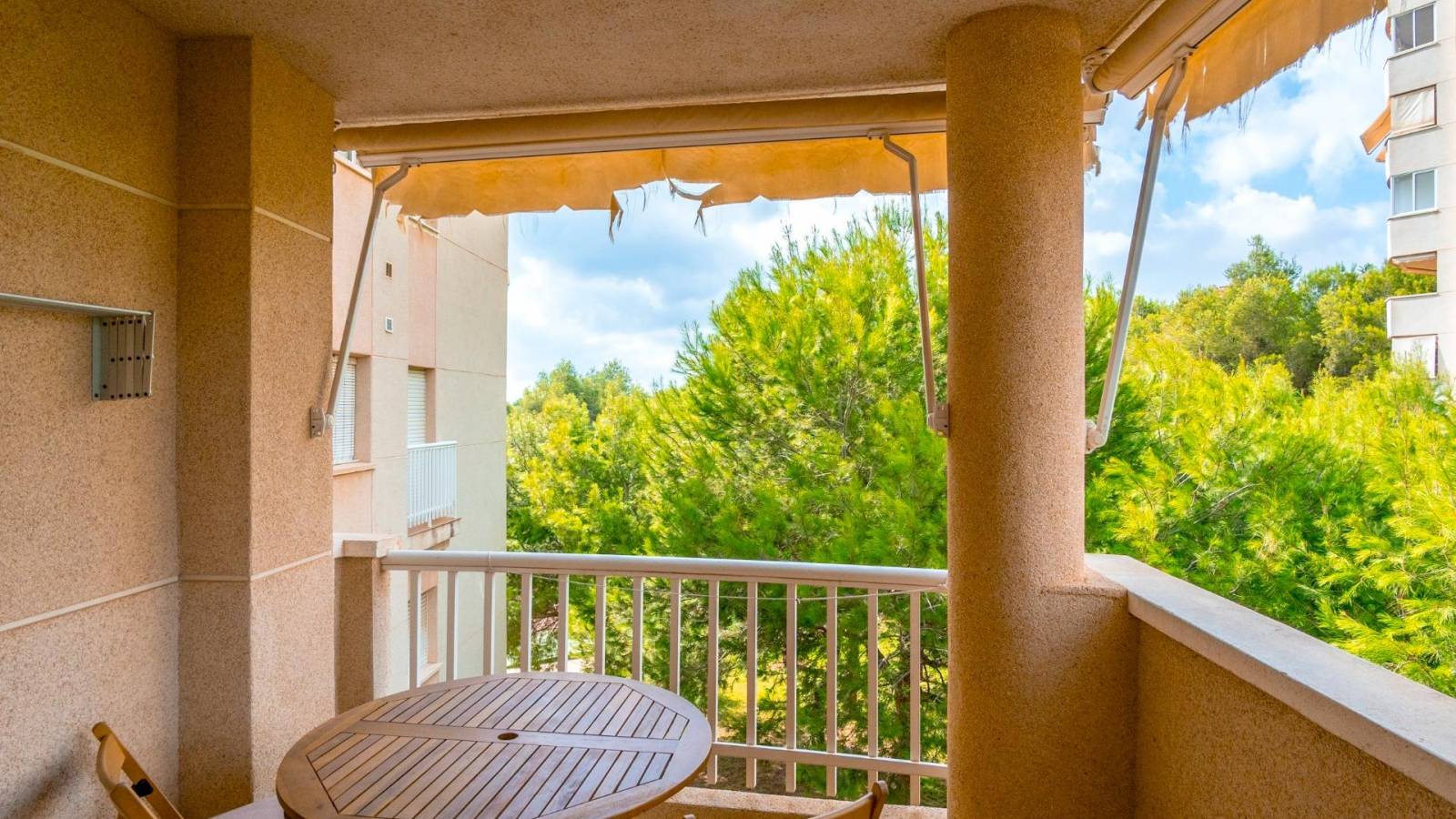 Odsprzedaż - Apartament - Orihuela Costa - Campoamor