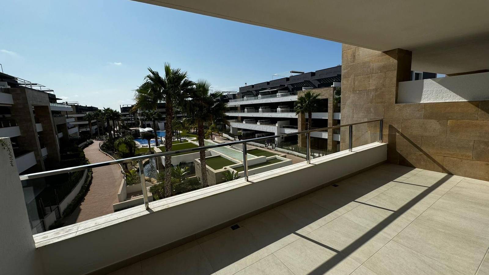 Odsprzedaż - Apartament - Orihuela Costa - 