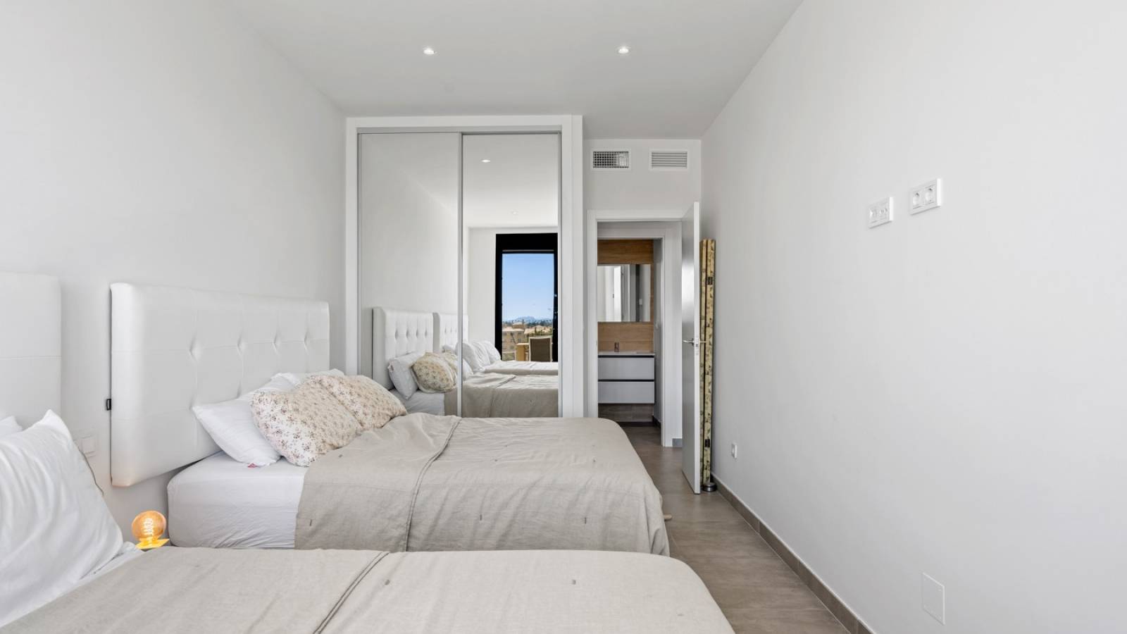 Odsprzedaż - Apartament - Orihuela Costa - 