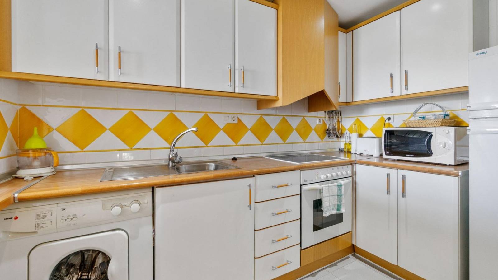 Odsprzedaż - Apartament - Orihuela - 