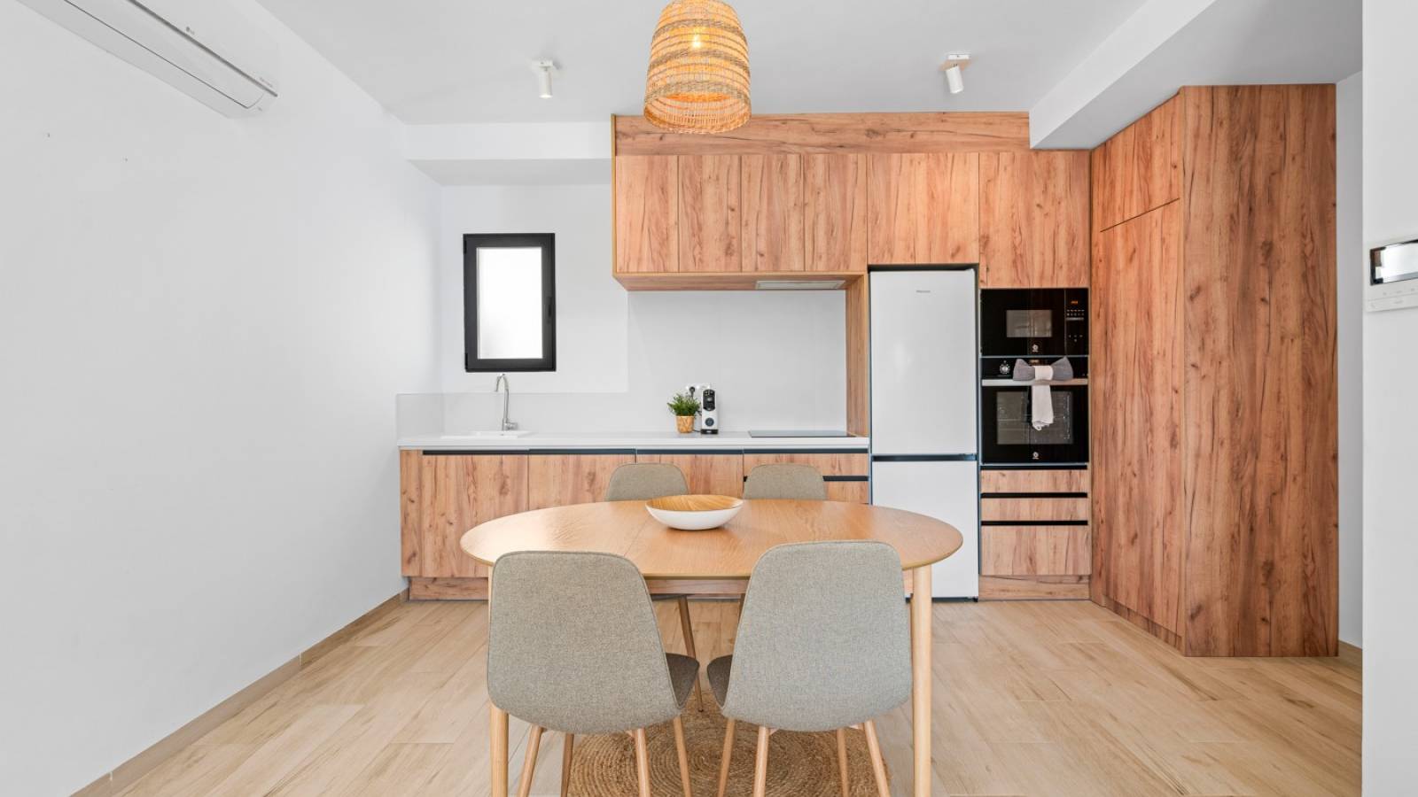 Odsprzedaż - Apartament - San Miguel de Salinas - 