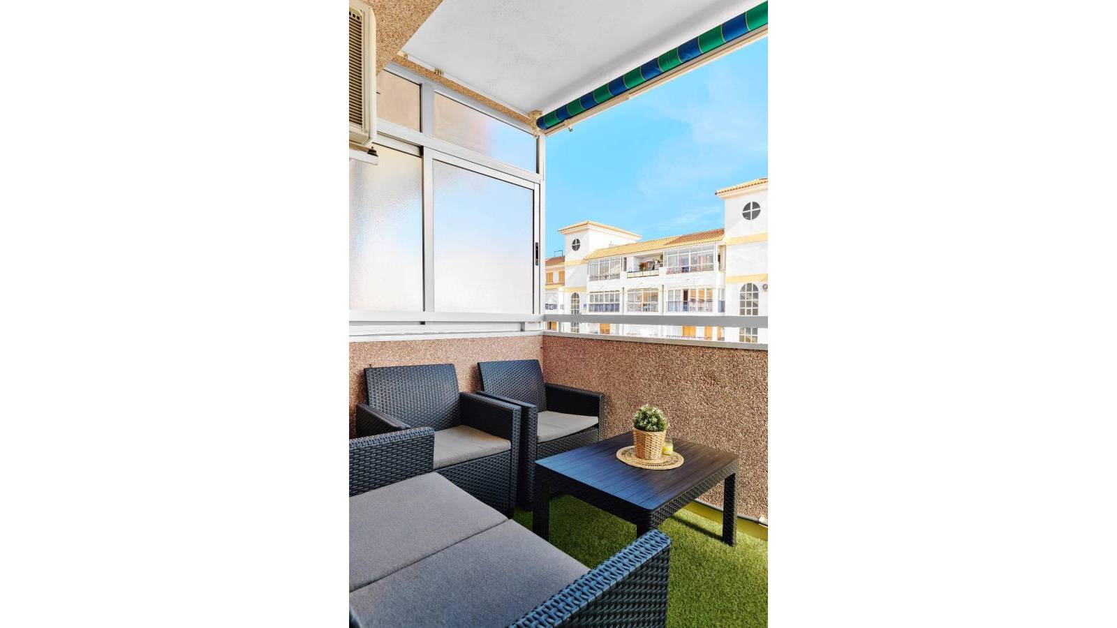 Odsprzedaż - Apartament - Torrevieja - La Mata