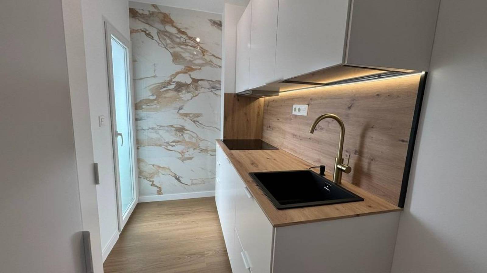 Odsprzedaż - Apartament - Torrevieja - Punta Prima