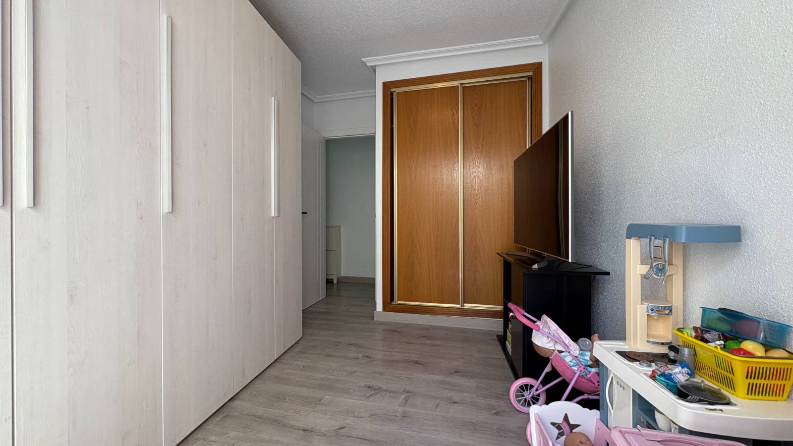 Odsprzedaż - Apartament - Torrevieja - 