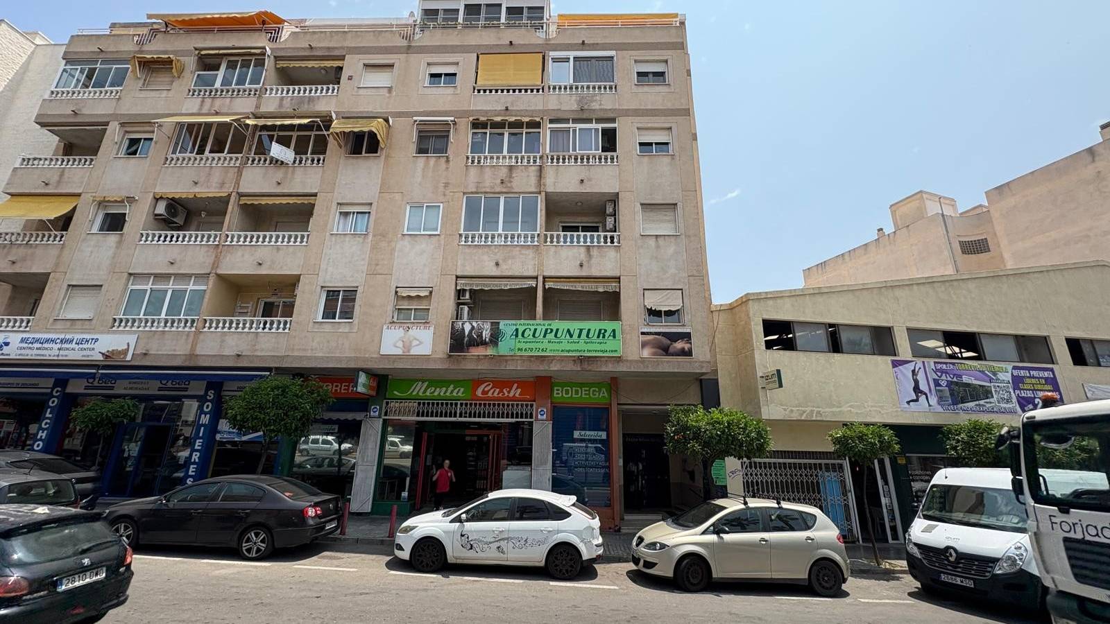 Odsprzedaż - Apartament - Torrevieja - 
