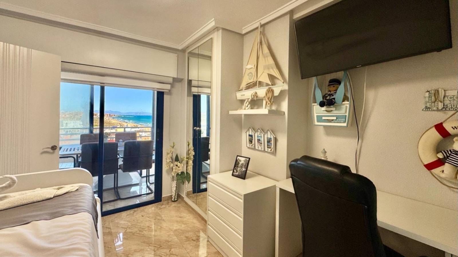 Odsprzedaż - Apartament - Torrevieja - 