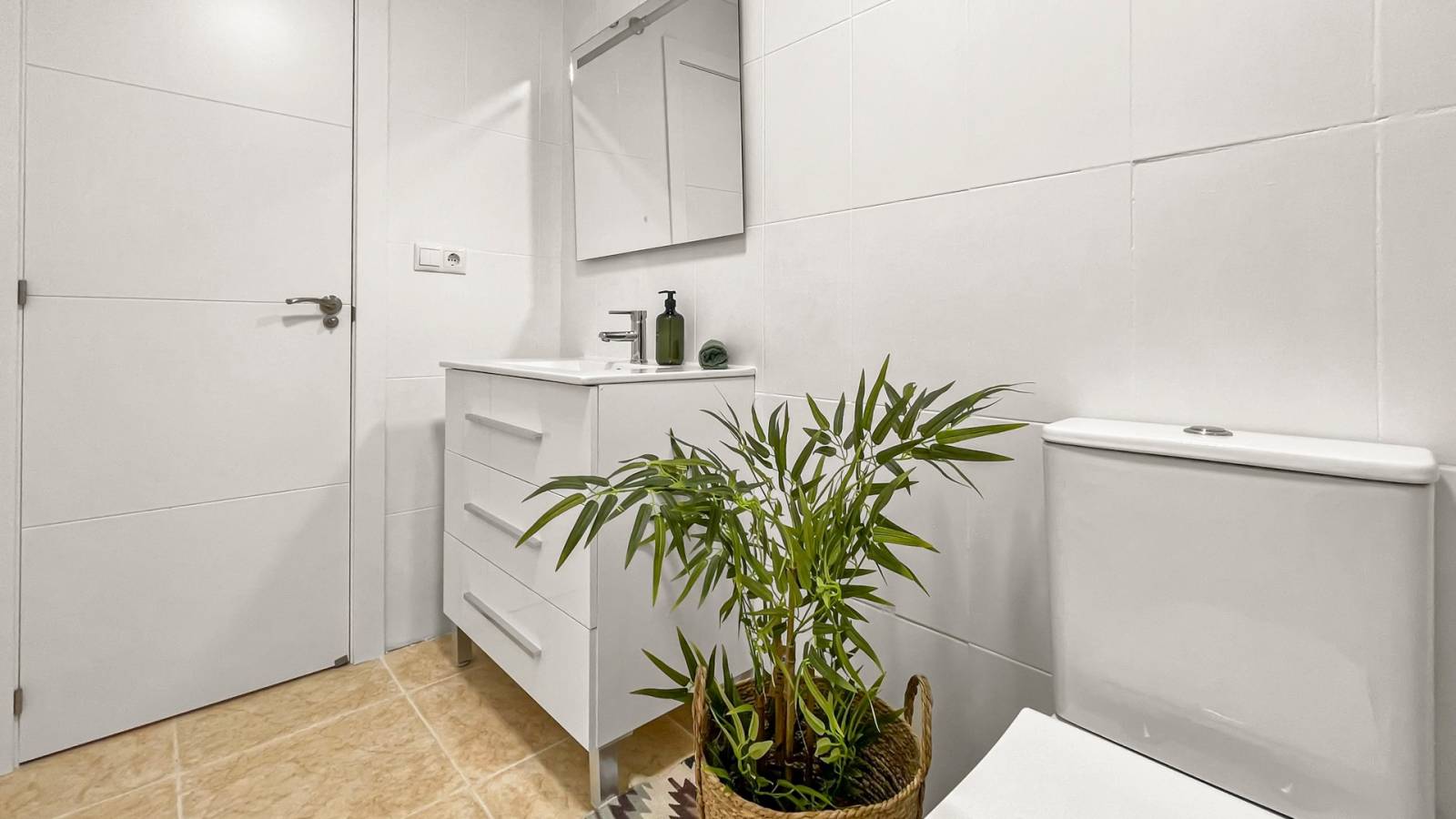Odsprzedaż - Apartament - Torrevieja - 
