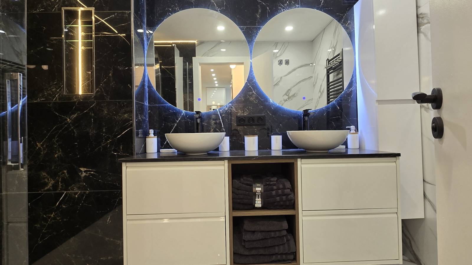 Odsprzedaż - Apartament - 