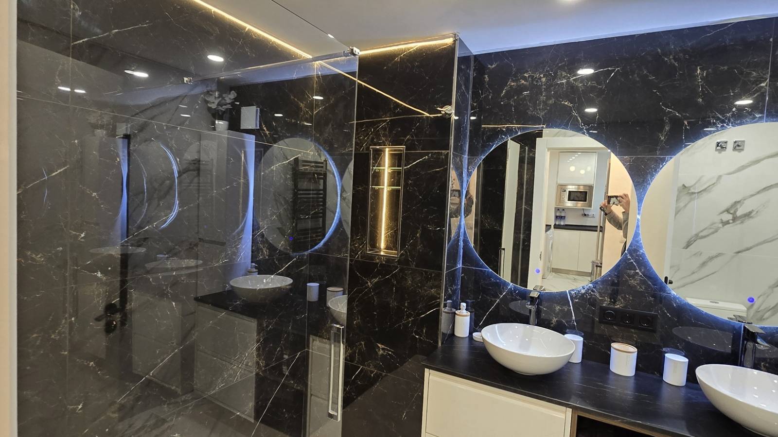 Odsprzedaż - Apartament - 