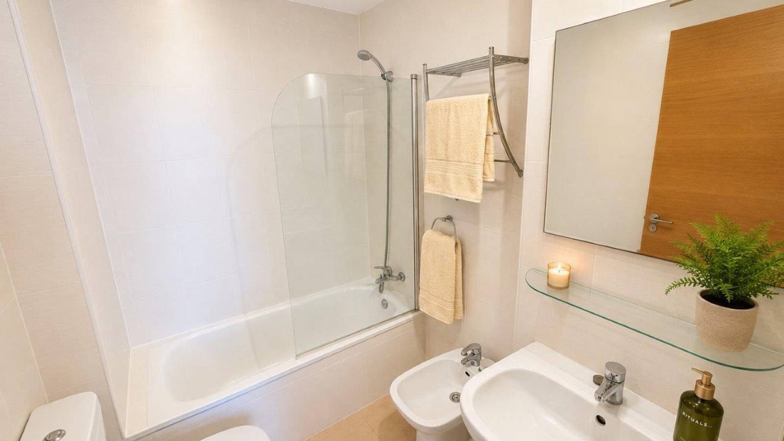 Odsprzedaż - Apartament - 