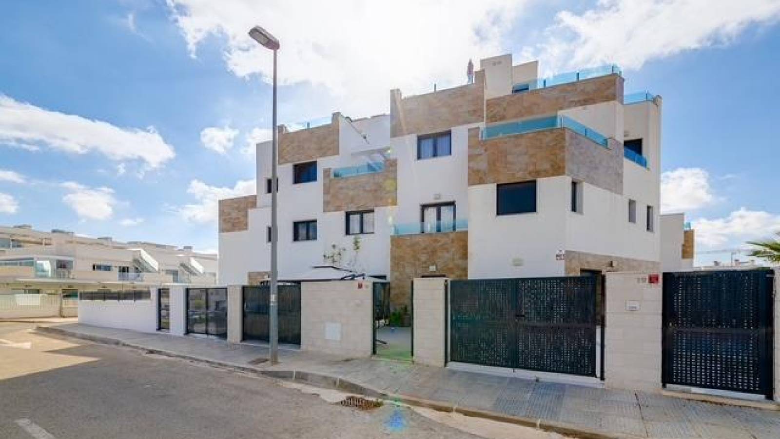 Odsprzedaż - Kamienica - Orihuela Costa - 