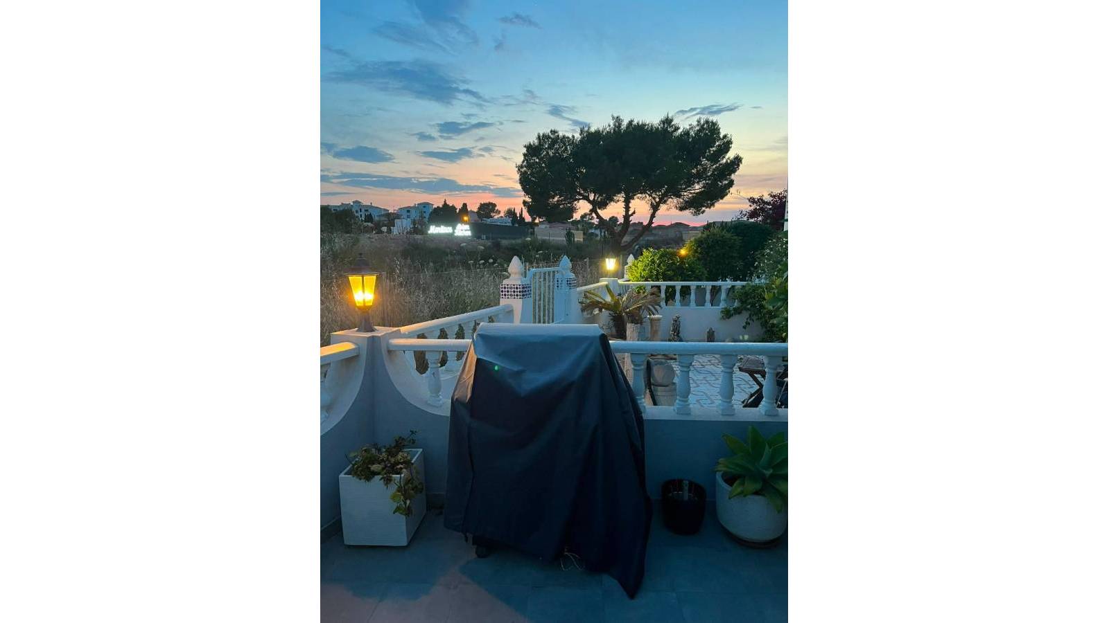 Odsprzedaż - Kamienica - Orihuela Costa - 