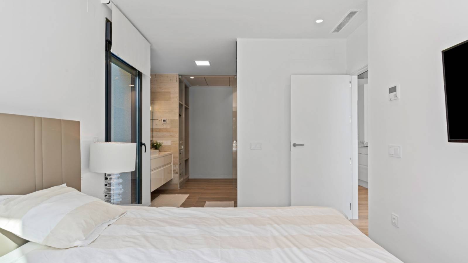 Odsprzedaż - Villa - Las Colinas