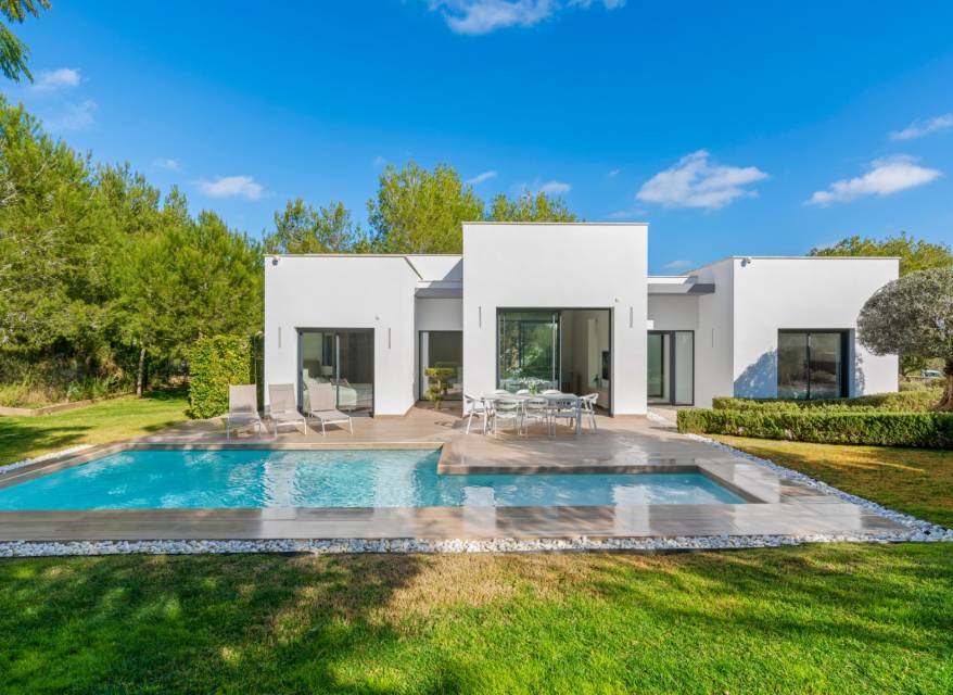 Odsprzedaż - Villa - Las Colinas