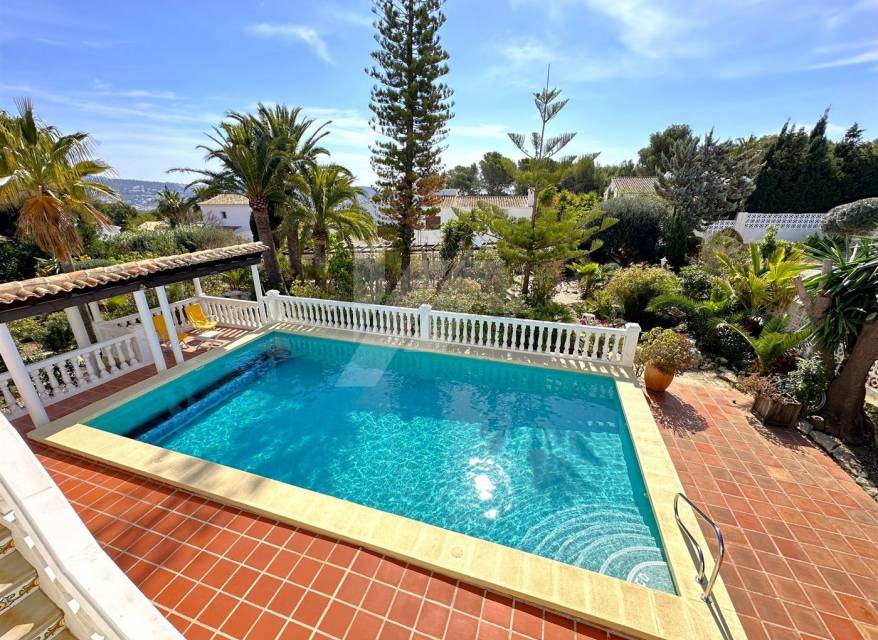 Odsprzedaż - Villa - Moraira - Pinar del Advocat - Cometa