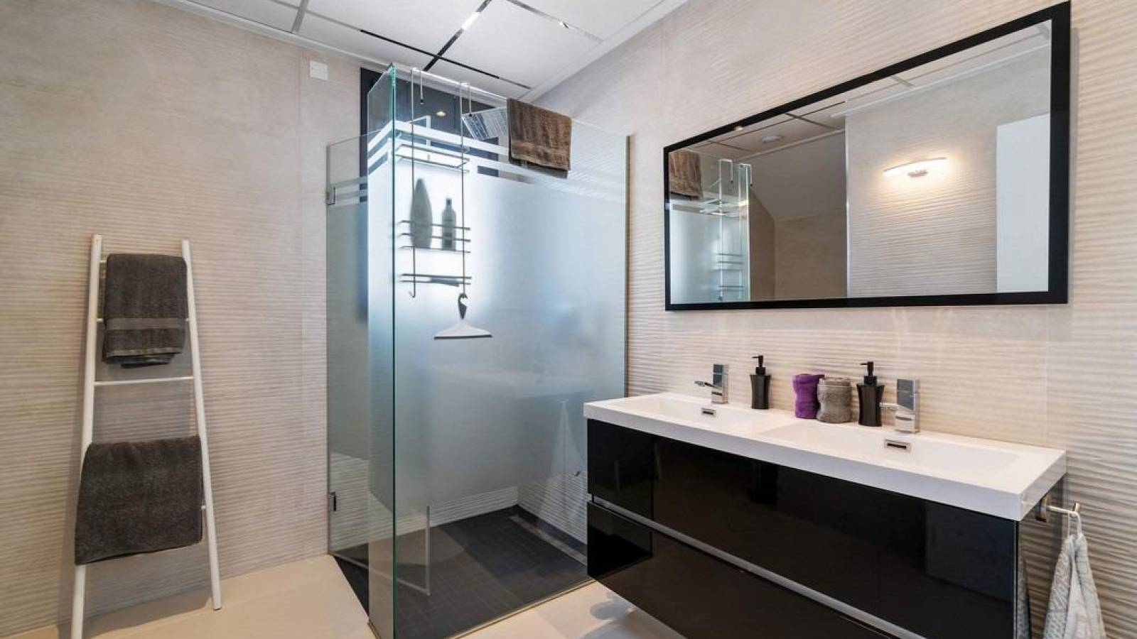 Odsprzedaż - Villa - Orihuela Costa - Campoamor