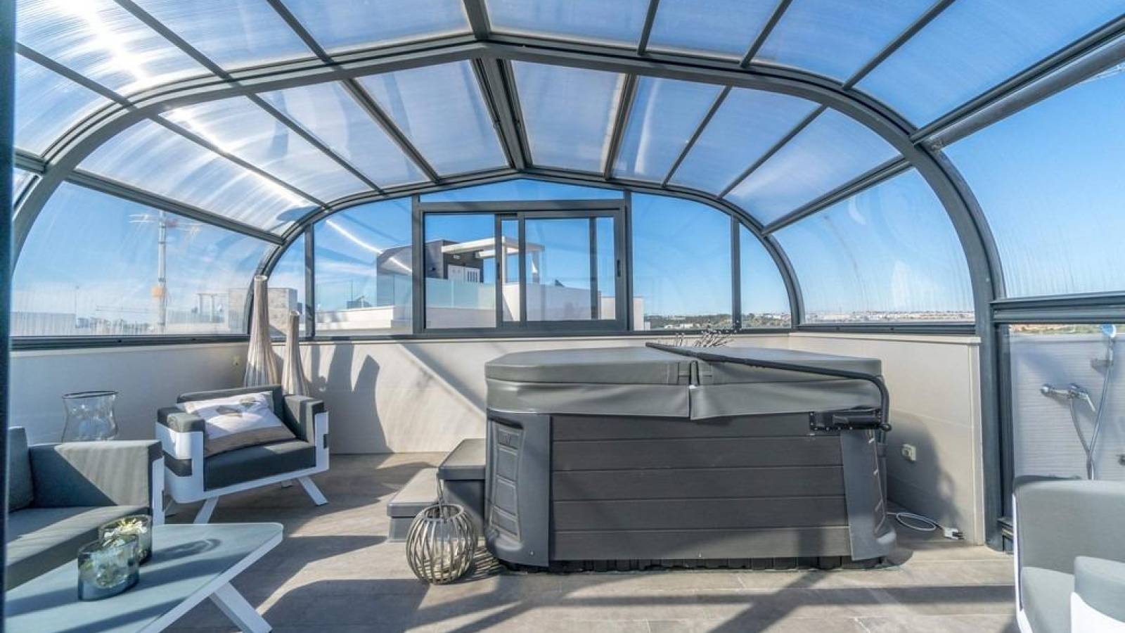 Odsprzedaż - Villa - Orihuela Costa - Campoamor