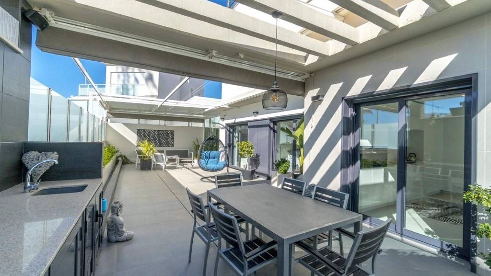 Odsprzedaż - Villa - Orihuela Costa - Campoamor