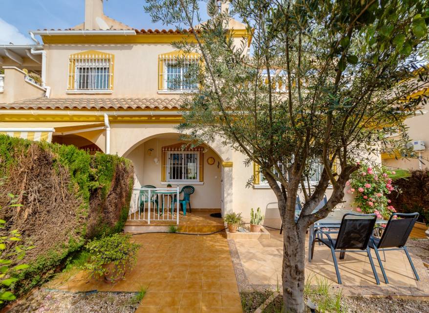 Odsprzedaż - Villa - Orihuela Costa - Playa Flamenca