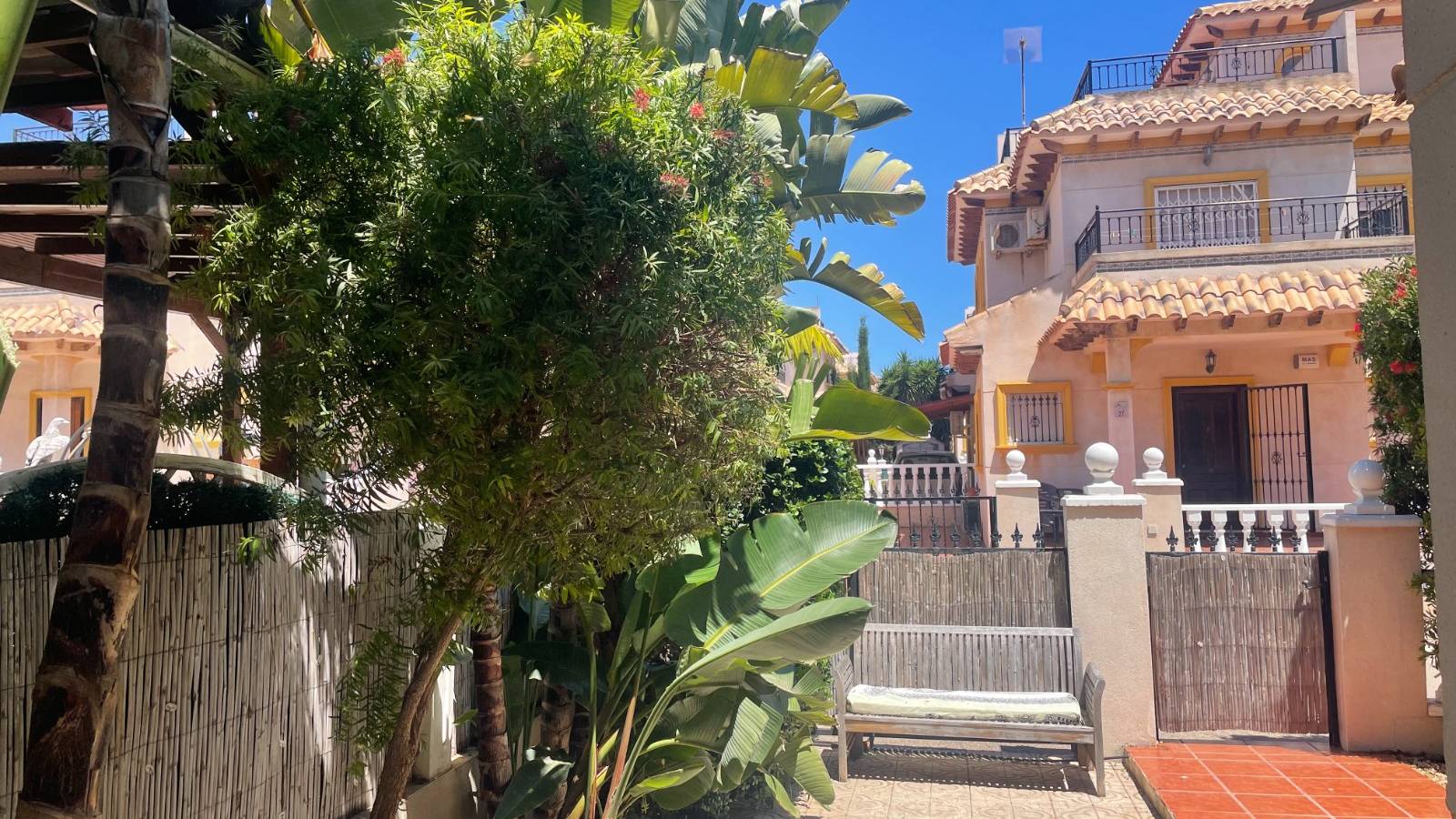 Odsprzedaż - Villa - Orihuela Costa - 