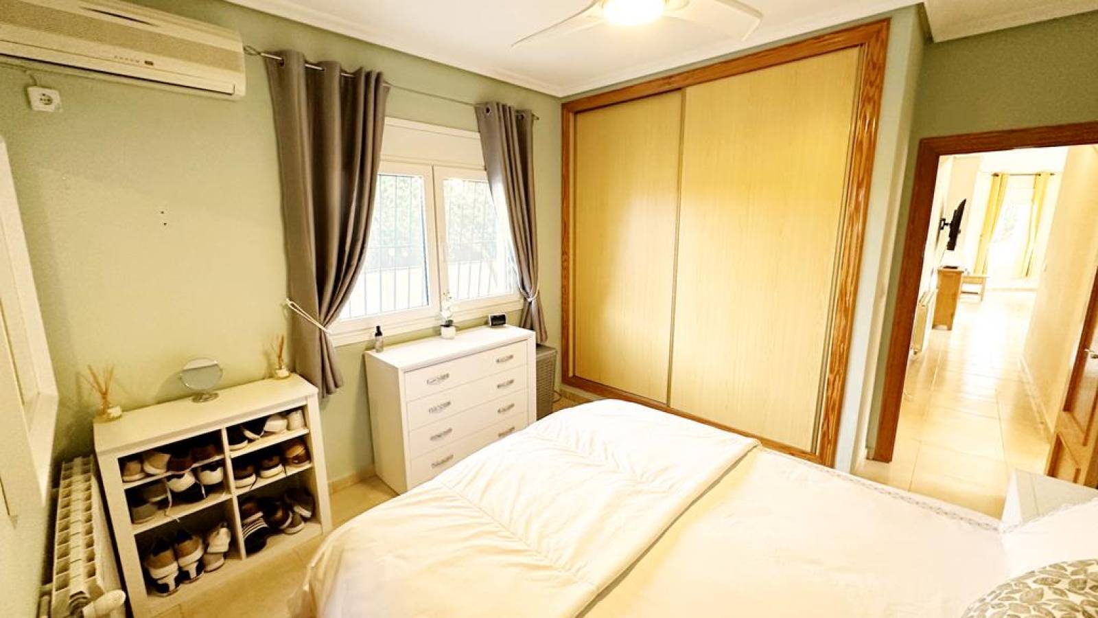 Odsprzedaż - Villa - 