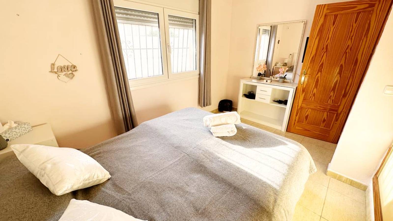 Odsprzedaż - Villa - 