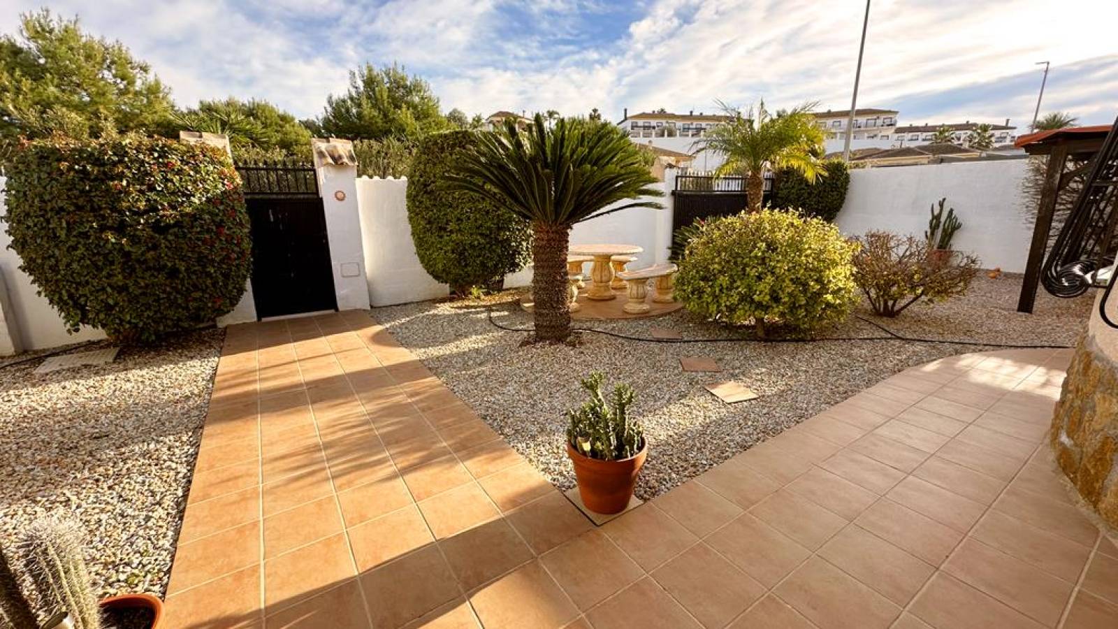 Odsprzedaż - Villa - 