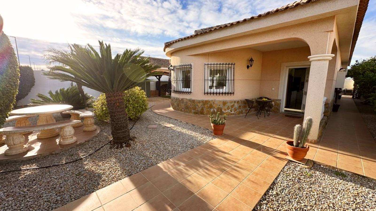 Odsprzedaż - Villa - 