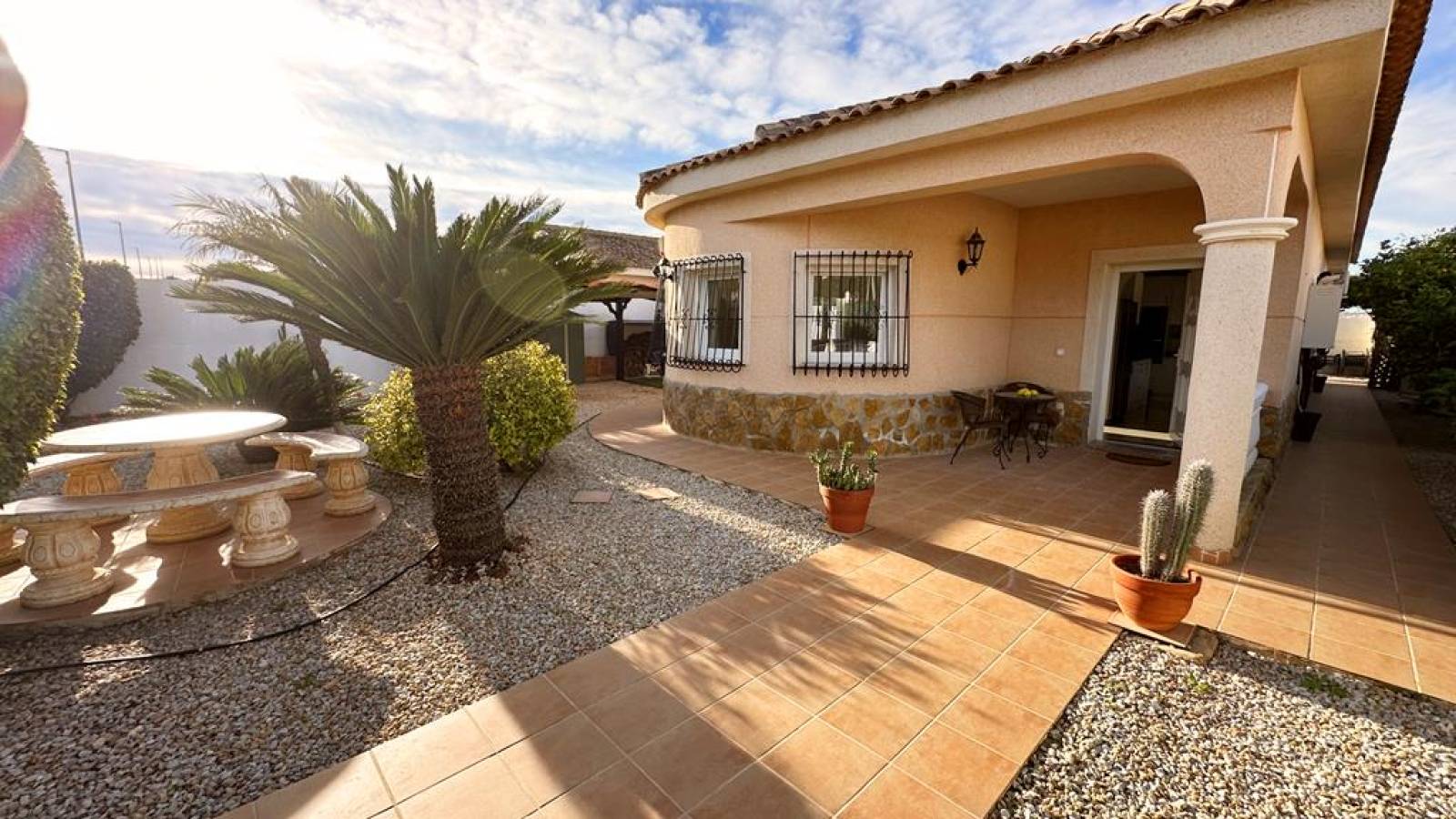 Odsprzedaż - Villa - 