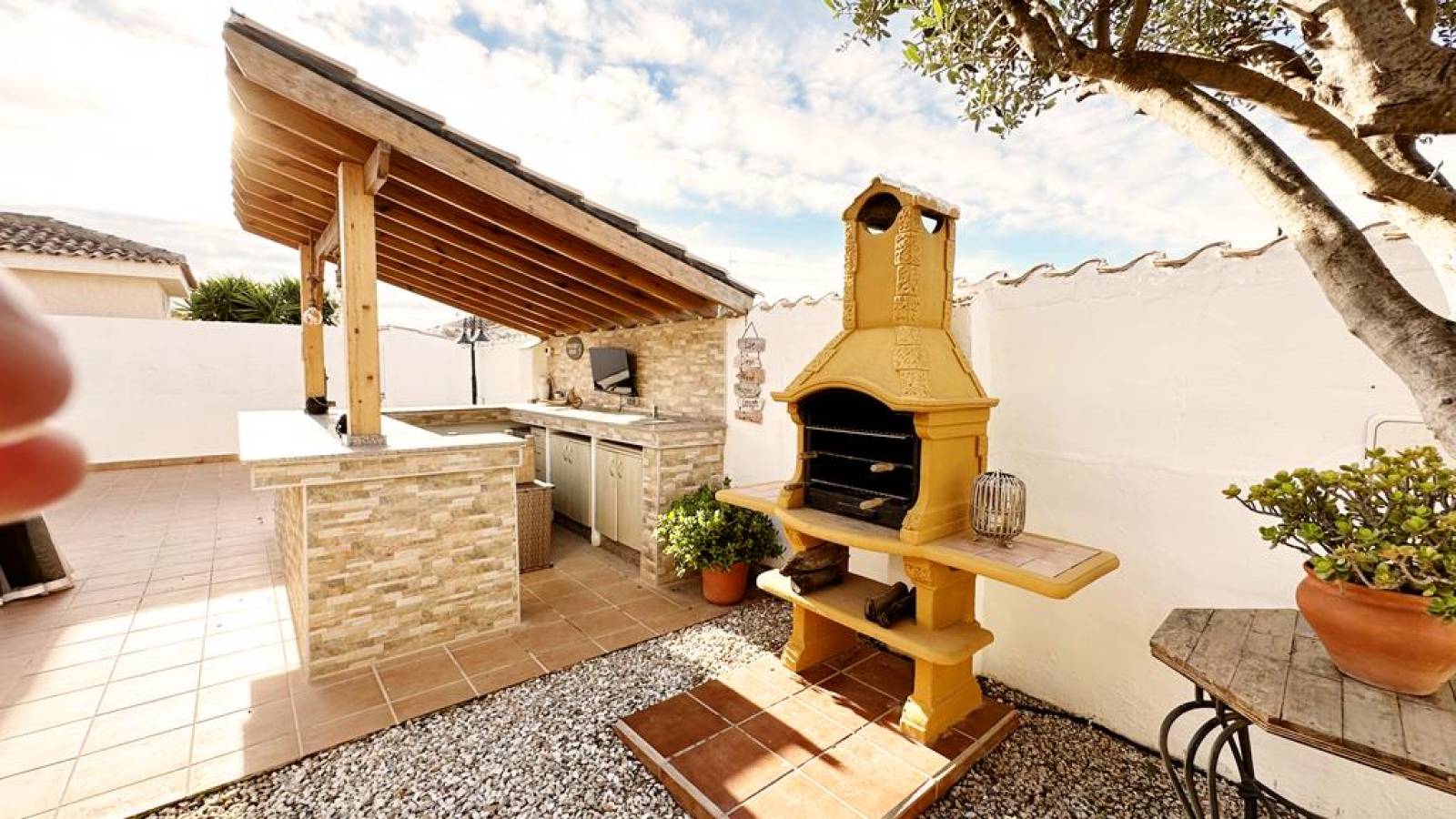 Odsprzedaż - Villa - 