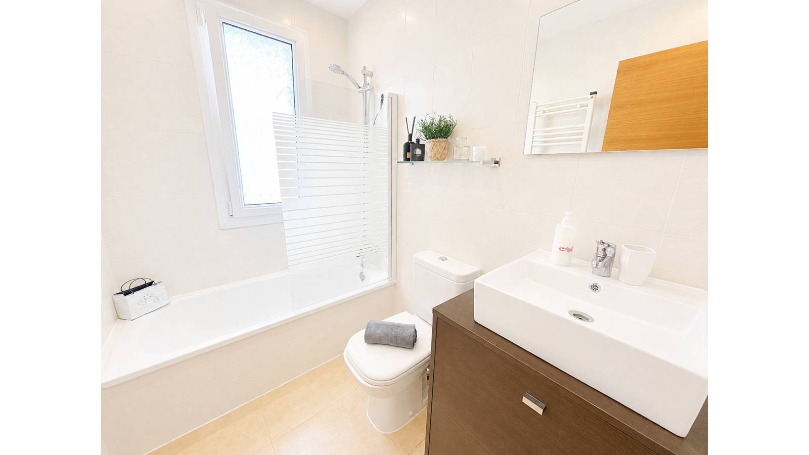 Odsprzedaż - Villa - 