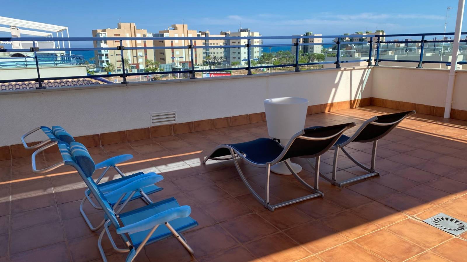 Resale - Apartment - Mil Palmeras