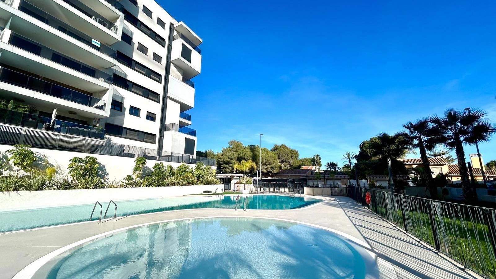 Resale - Apartment - Orihuela Costa - Altos de campoamor