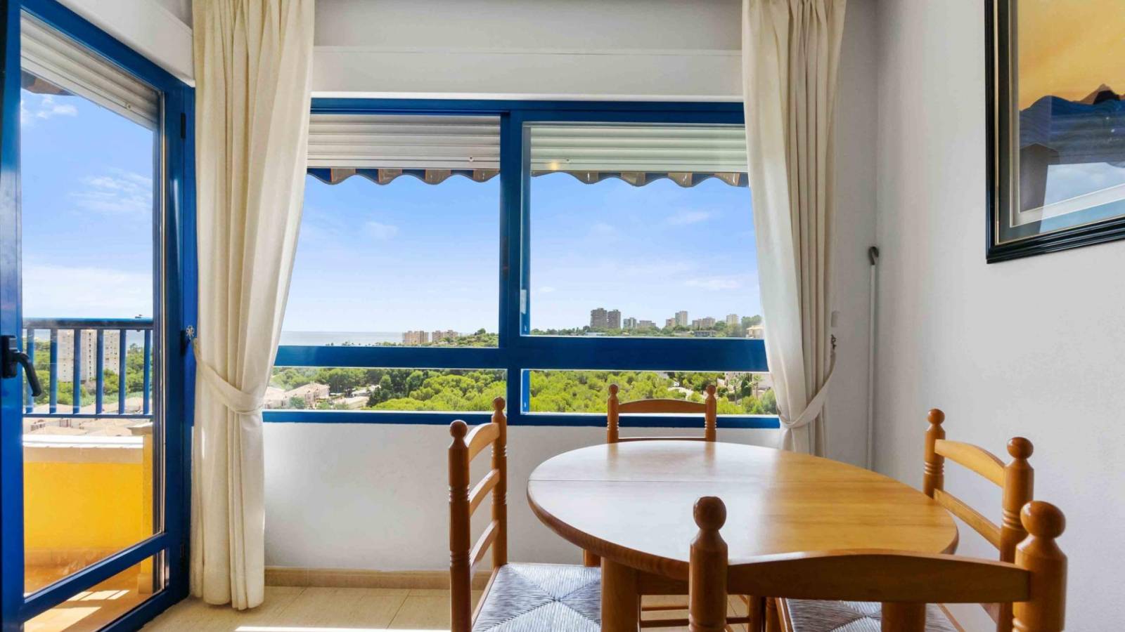 Resale - Apartment - Orihuela Costa - Campoamor