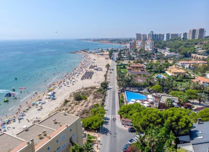 Resale - Apartment - Orihuela Costa - Campoamor