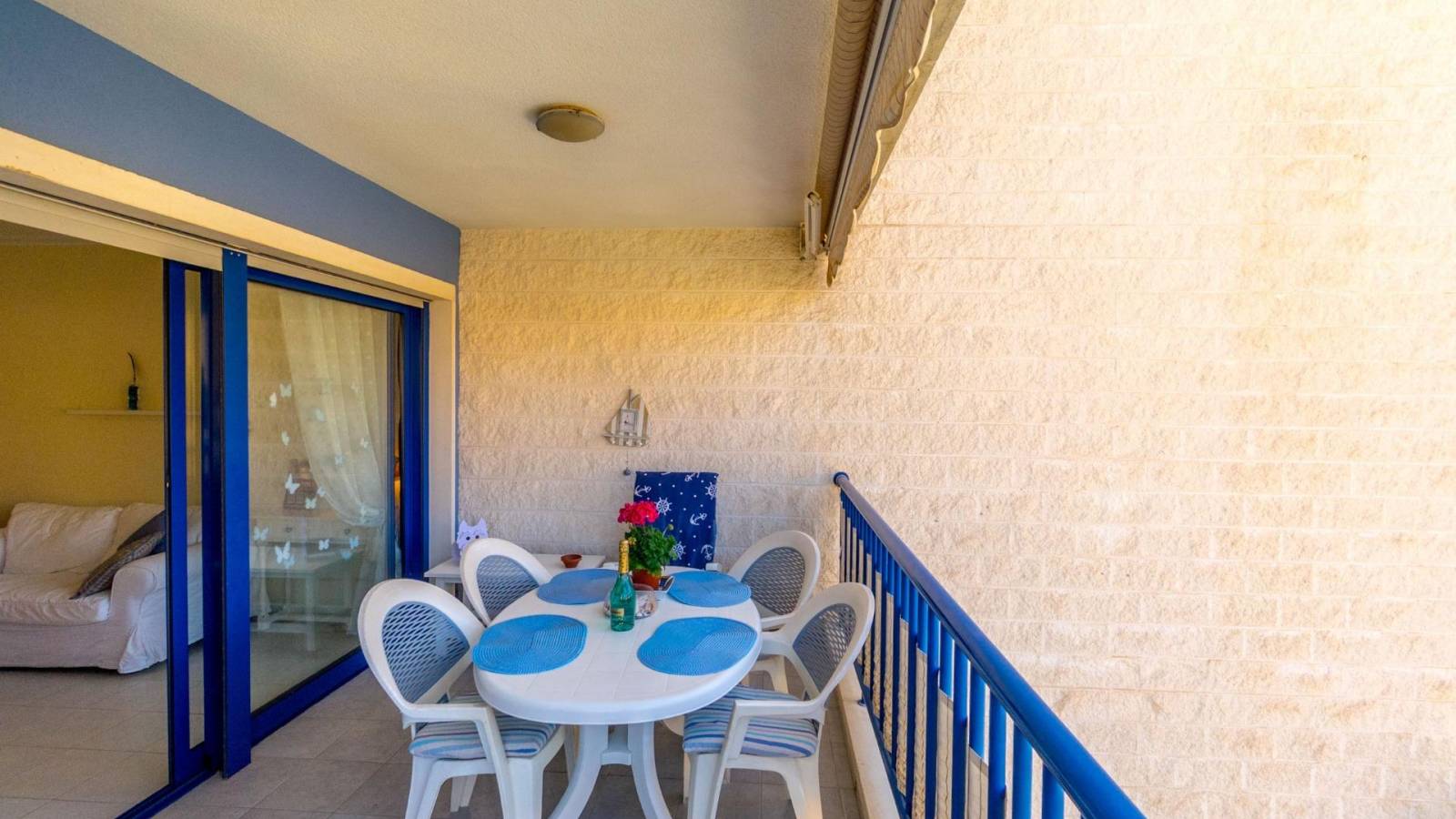 Resale - Apartment - Orihuela Costa - Campoamor