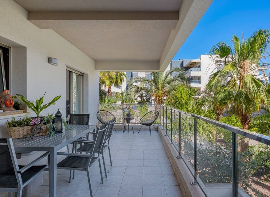 Resale - Apartment - Orihuela Costa - Los Dolses
