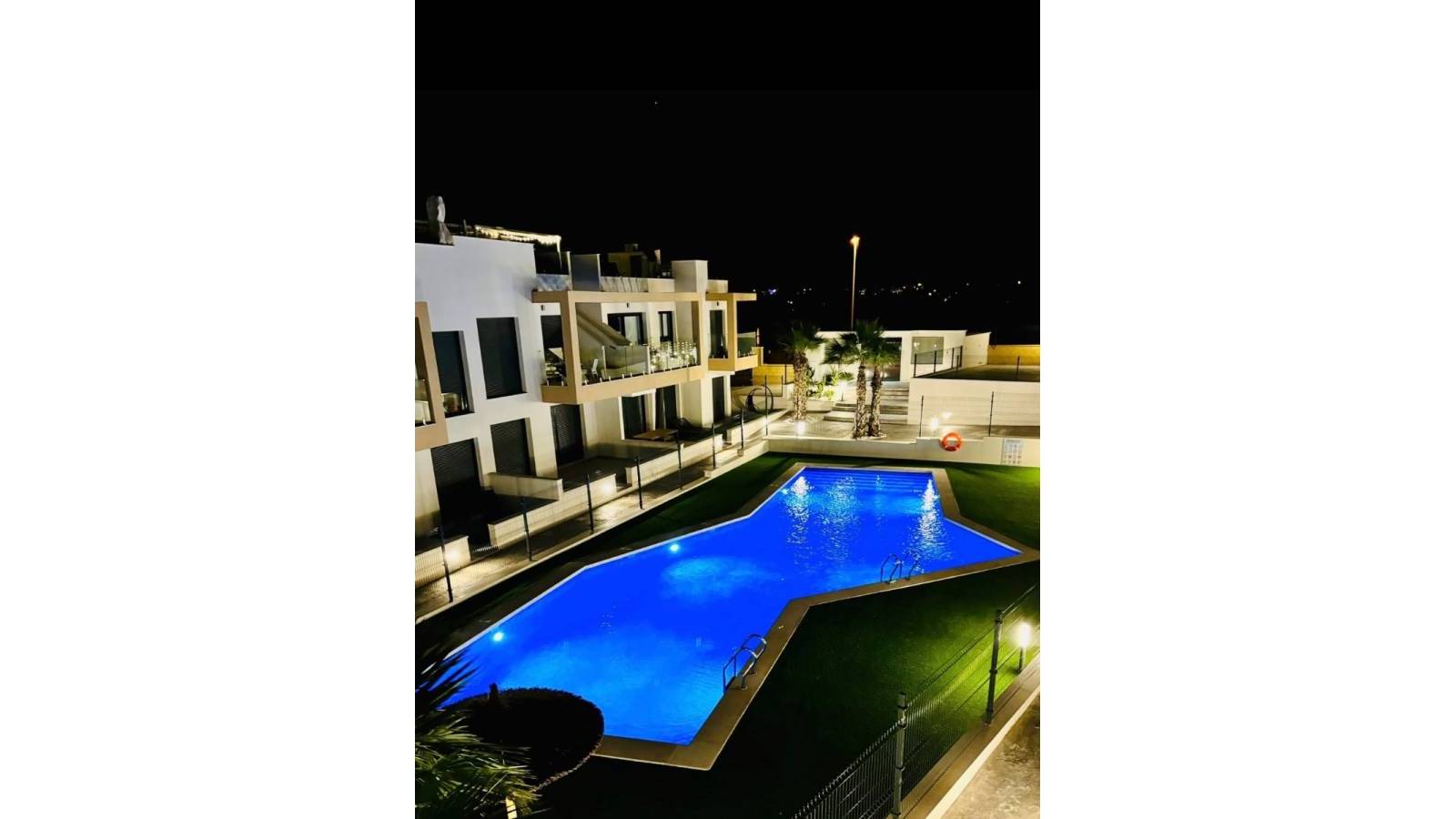 Resale - Apartment - Orihuela Costa - Villamartín