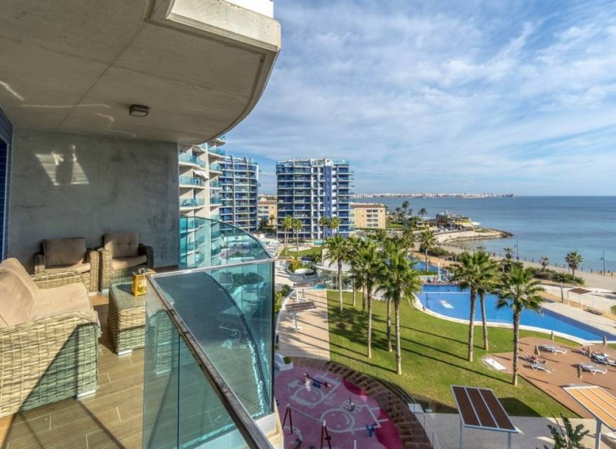 Resale - Apartment - Punta Prima