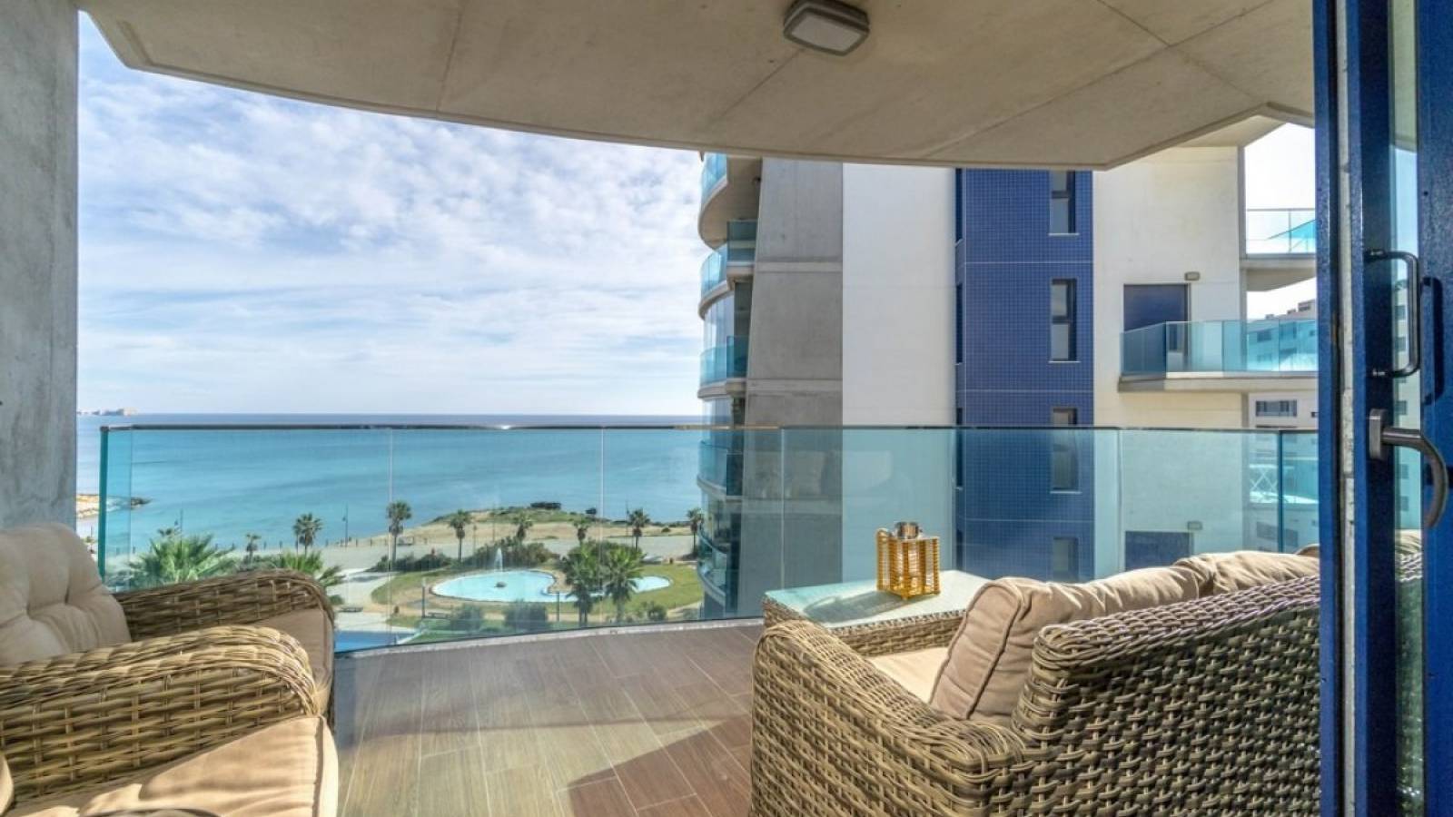 Resale - Apartment - Punta Prima