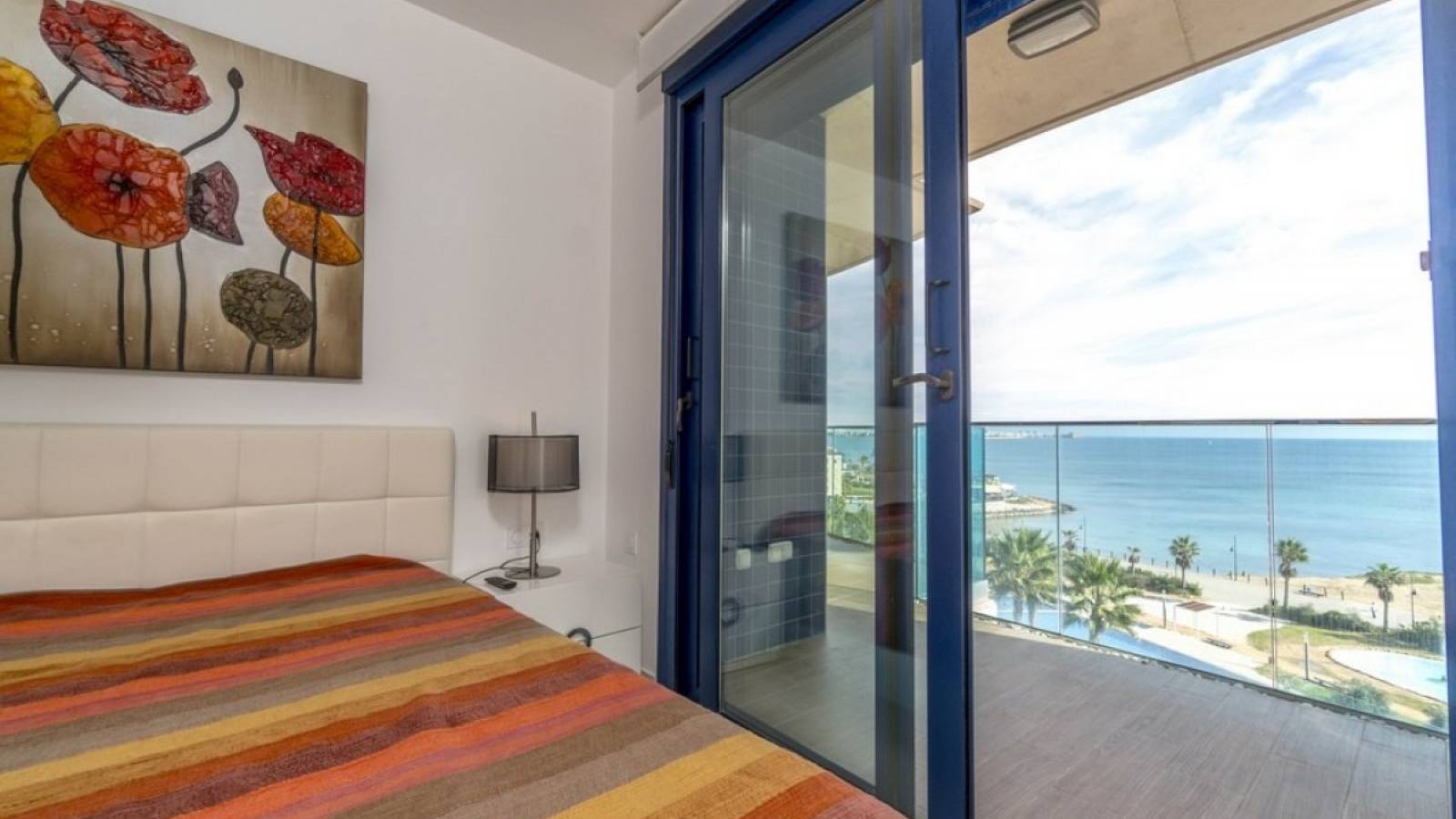 Resale - Apartment - Punta Prima