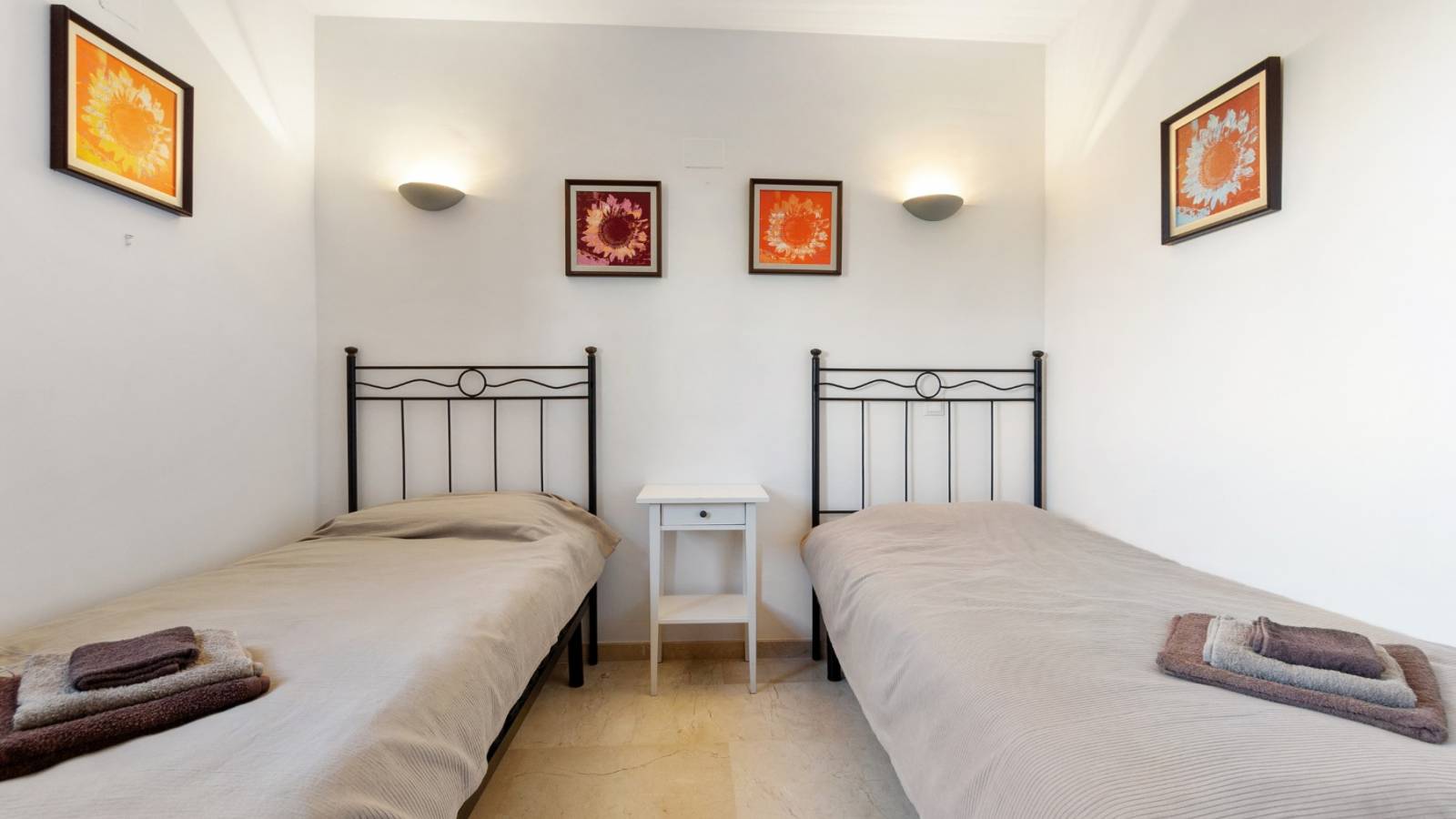 Resale - Apartment - Punta Prima