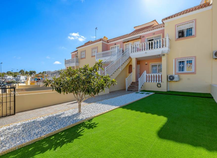 Resale - Apartment - San Miguel de Salinas - Orihuela Costa