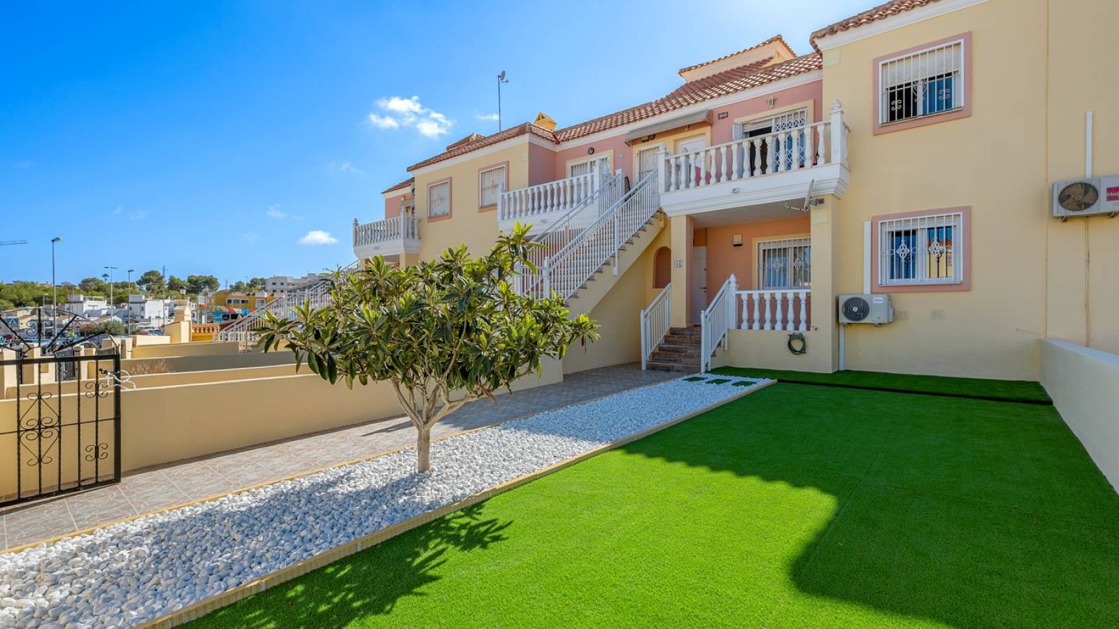 Resale - Apartment - San Miguel de Salinas - Orihuela Costa