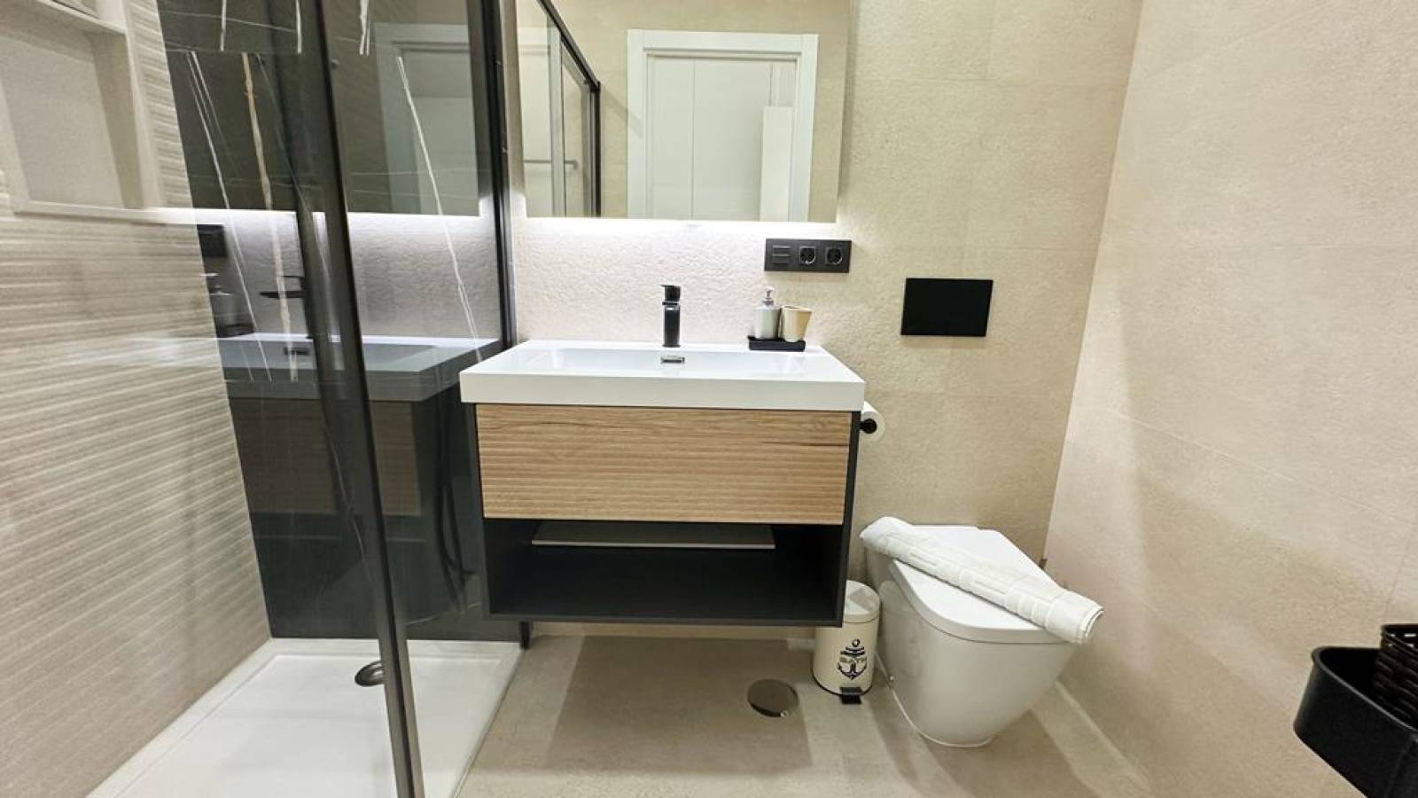 Resale - Apartment - Santa Rosalia