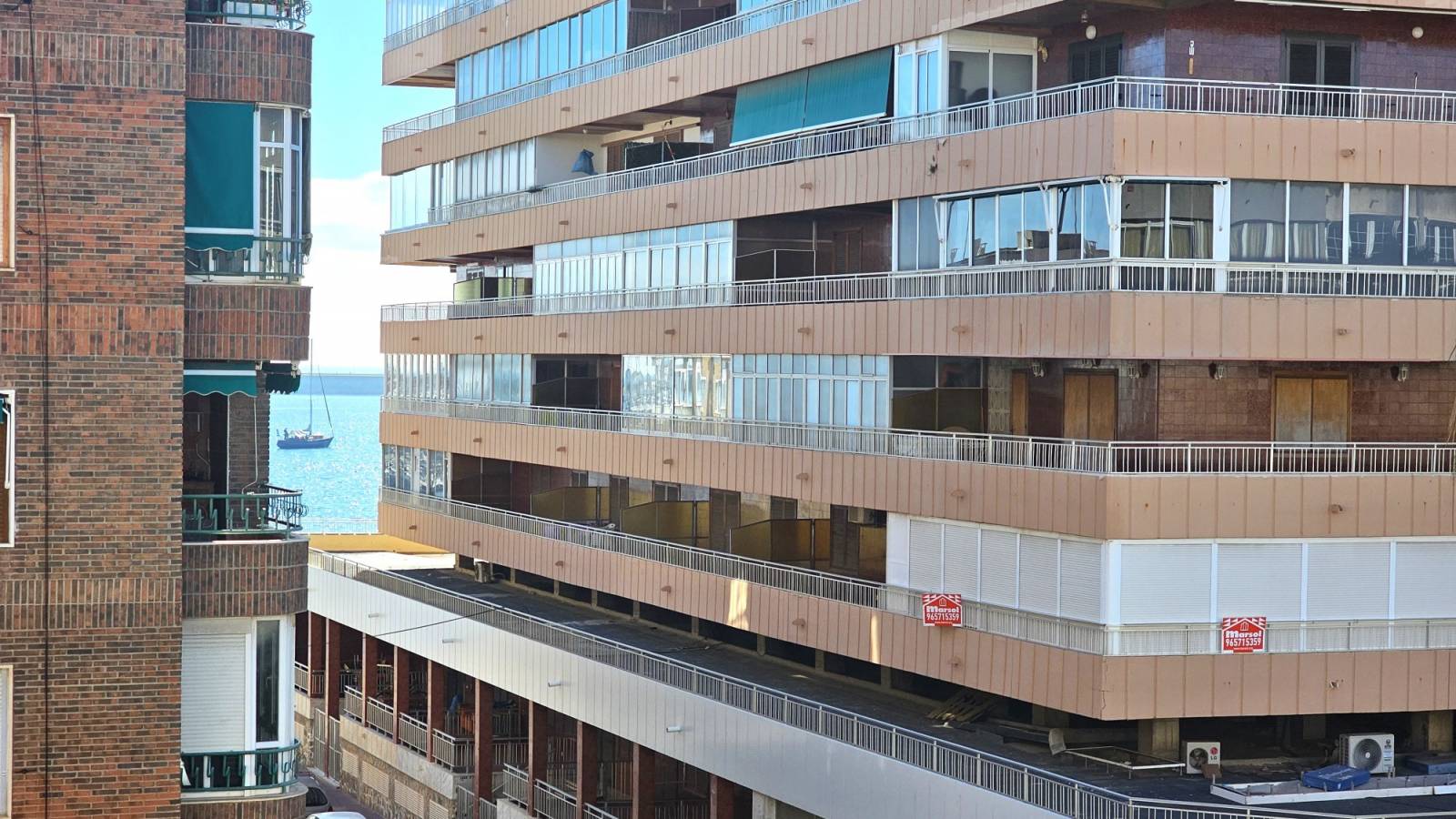 Resale - Apartment - Torrevieja - Acequion