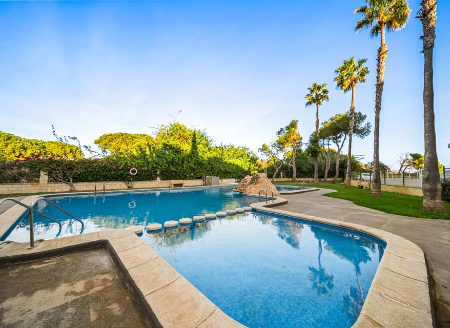Resale - Apartment - Torrevieja - La Mata